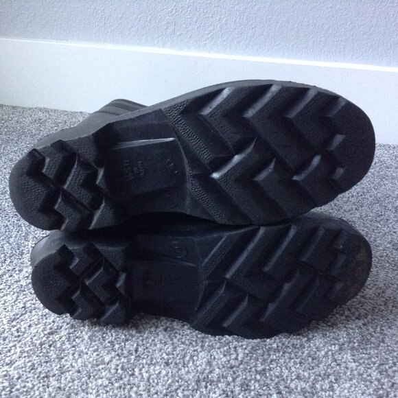 ⭐LACROSSE TALL RUBBER RAINBOOTS in Black, size 9⭐ - Picture 9 of 11